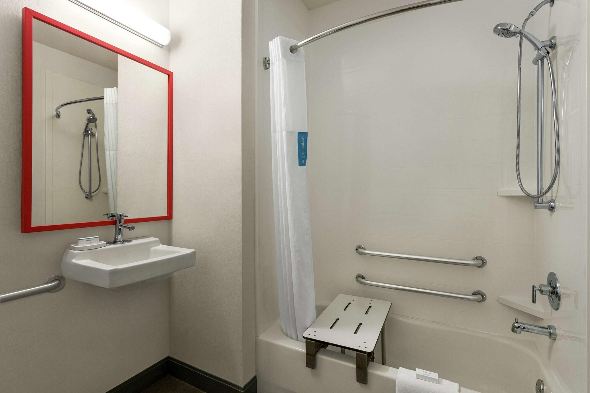 Hampton Inn Kansas City Blue Springs Bagian luar foto