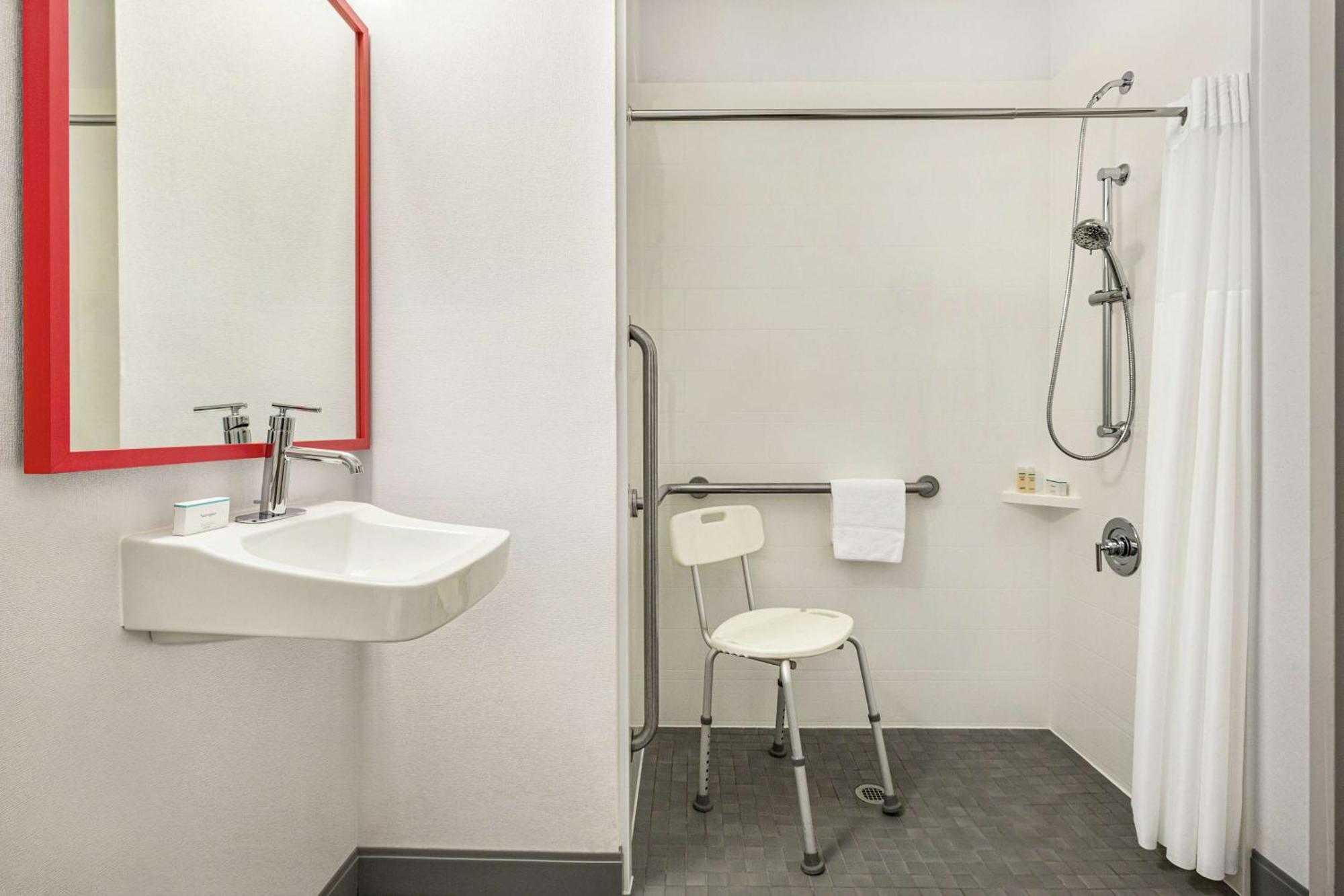 Hampton Inn Kansas City Blue Springs Bagian luar foto