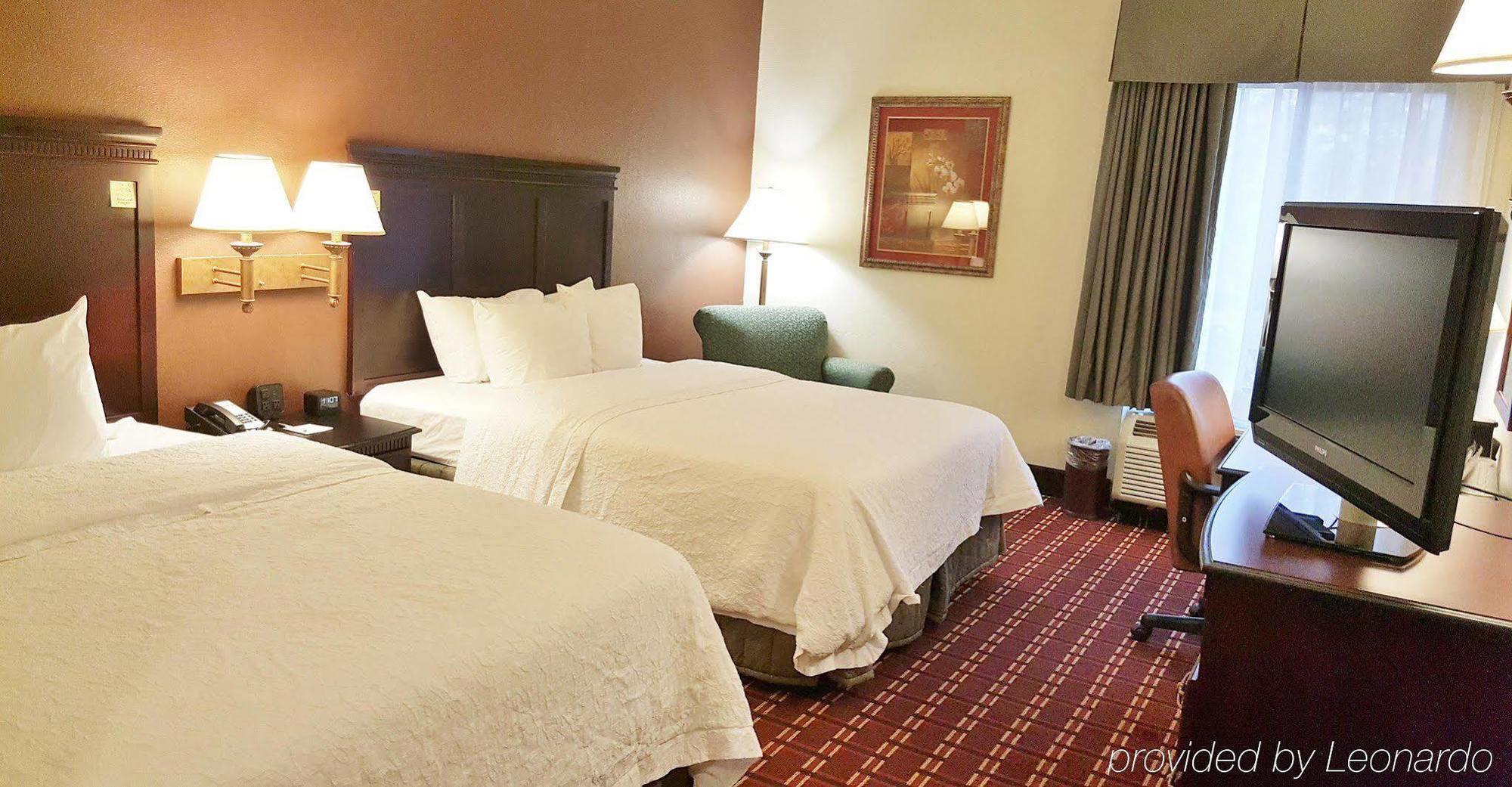 Hampton Inn Kansas City Blue Springs Bagian luar foto