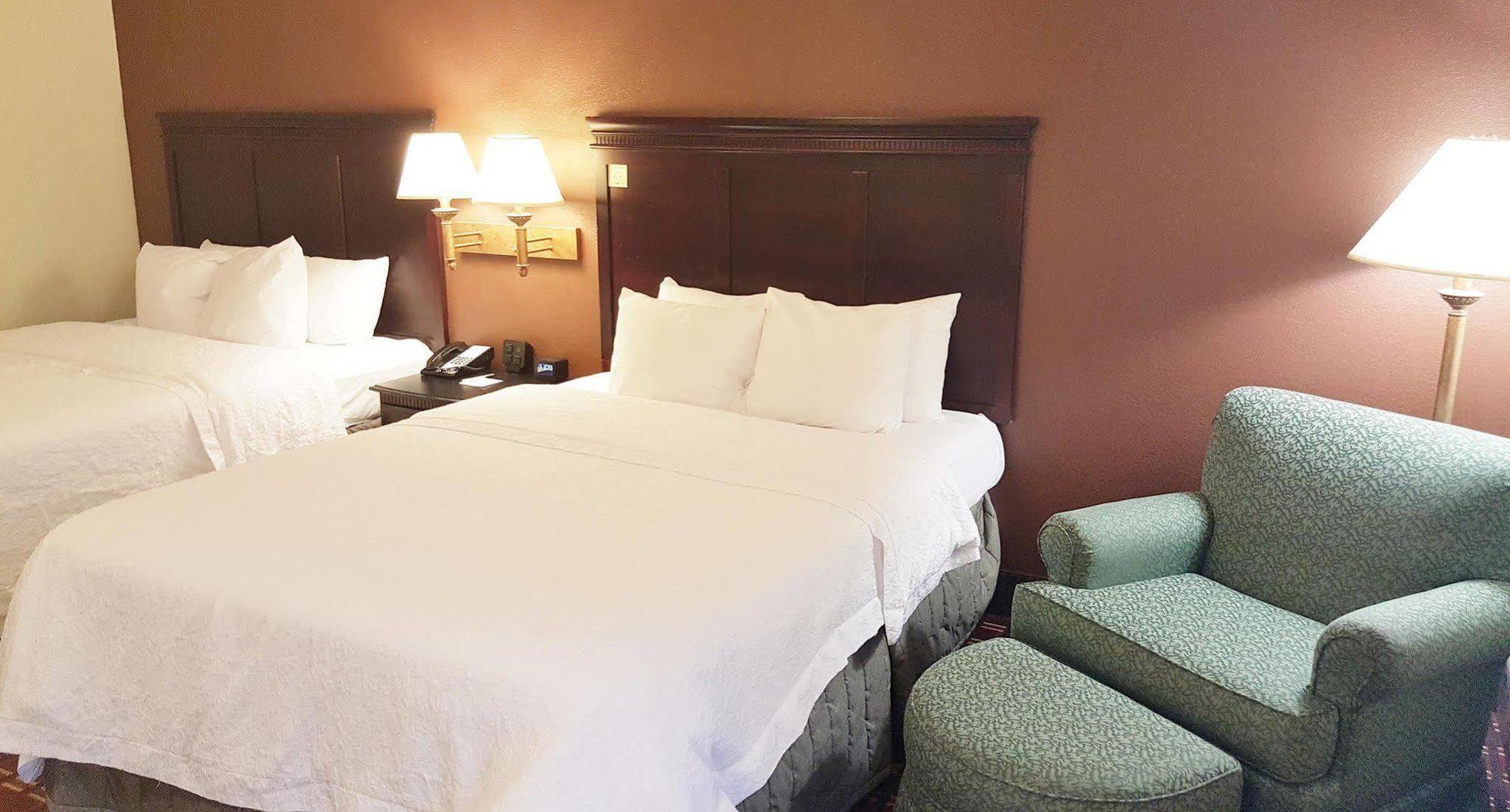 Hampton Inn Kansas City Blue Springs Bagian luar foto